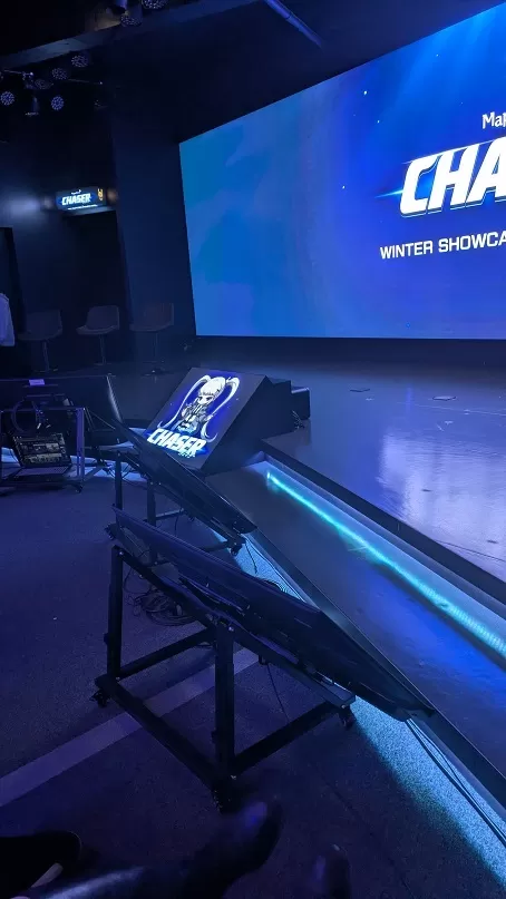 ショーケース会場1